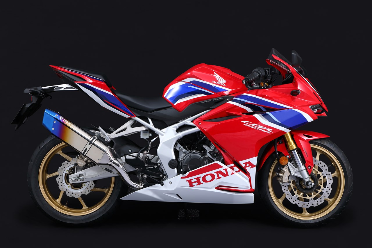 トリックスター / CBR250RR(20/9-)【41ps車両対応】政府認証フルエキゾーストマフラーIKAZUCHI